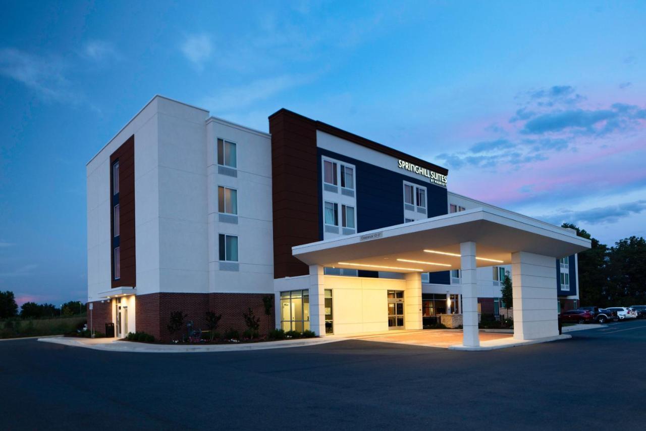 Springhill Suites Winchester Exterior photo